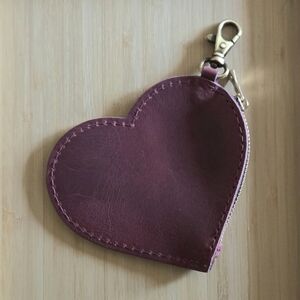 Portland Leather Heart Zippered Pouch in Anenome